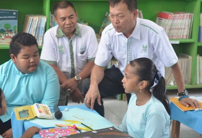 [Jambi Independent] Asian Agri builds library for village school
