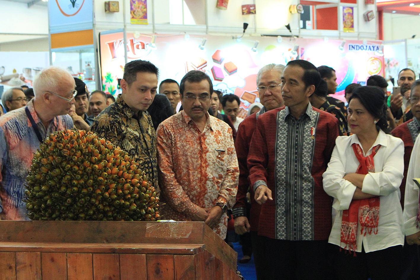 [Sawit Indonesia] Datang Ke Stand Asian Agri, Presiden Jokowi Tertarik Benih Topaz