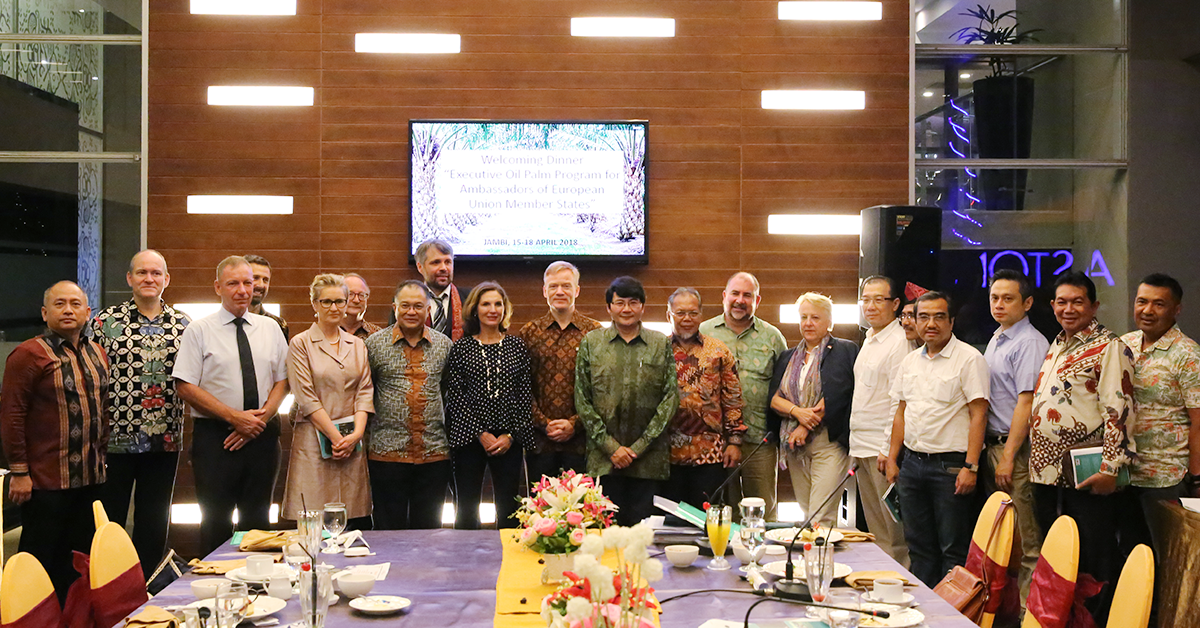 [Sawit Indonesia] Asian Agri shares positives of palm oil with European ambassadors