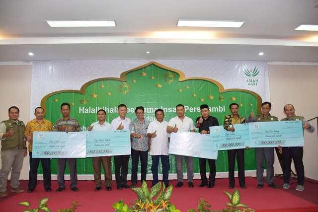 Penghargaan Desa Bebas Api Asian Agri di Jambi