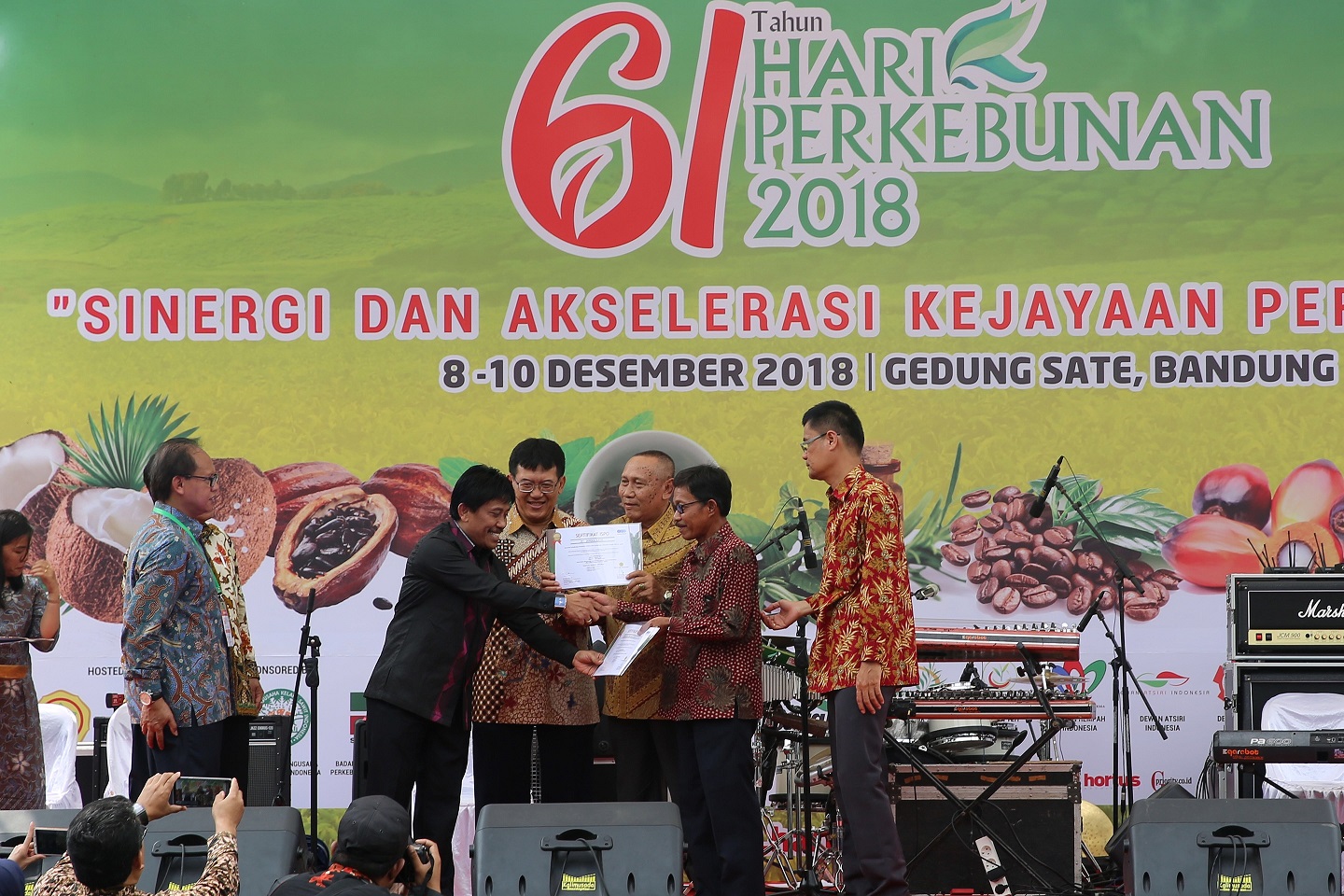 Petani Dukung Pengelolaan Kelapa Sawit Berkelanjutan melalui Sertifikasi ISPO