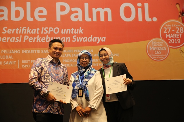 Mendukung Keberlanjutan Kelapa Sawit Indonesia, Asian Agri Raih 100% Sertifikasi ISPO