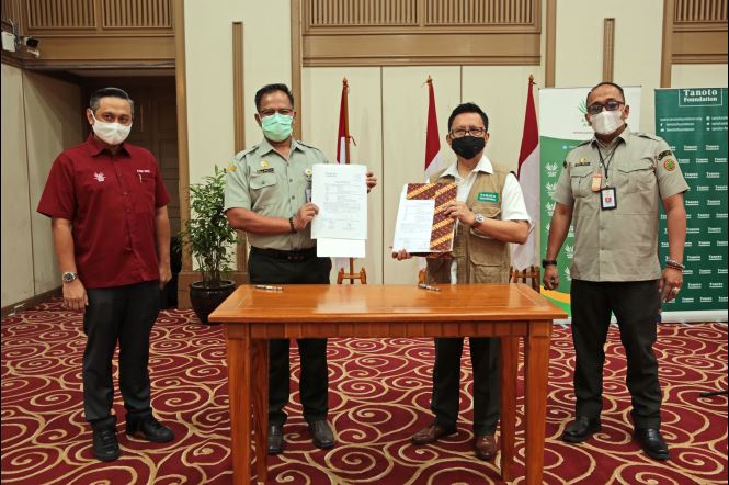 Dukung Penanganan Pandemi Covid-19, Asian Agri dan Tanoto Foundation Serahkan Bantuan Konsentrator Oksigen Melalui Kementerian Pertanian