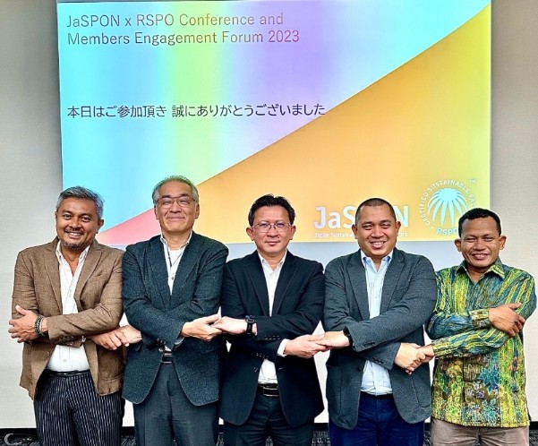 Apical dan Asian Agri Promosikan Kesuksesan Program SMILE untuk Membantu Petani Swadaya di Acara JaSPON x RSPO Conference di Jepang